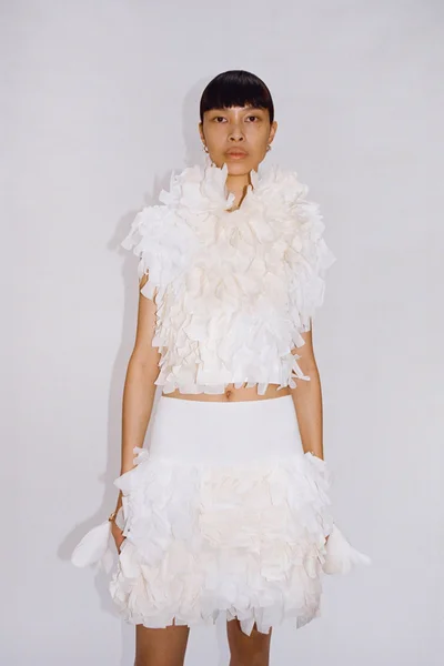 Look 24
